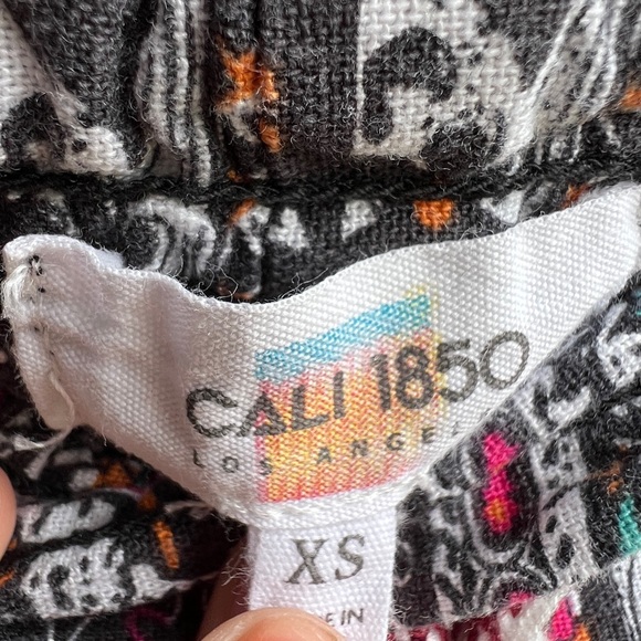 Cali 1850 Boho Style Shorts, XS - Picture 5 of 7